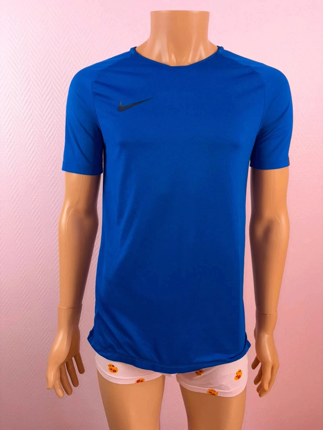 T-shirt Nike homme taille m propre